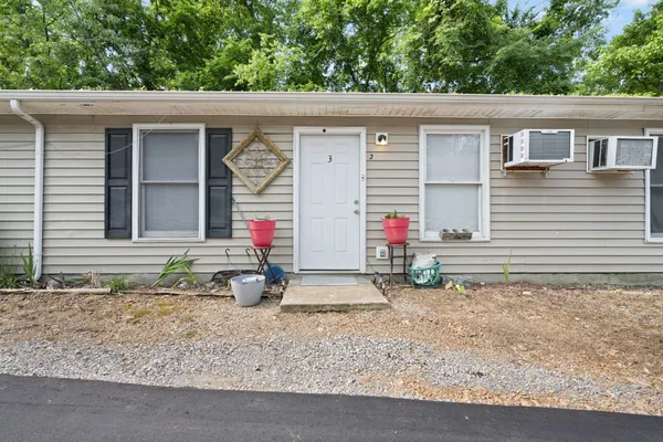 $450,000 | 185 Oak Street, Clarksville, TN 37042