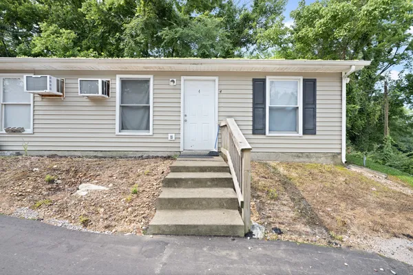 $450,000 | 185 Oak Street, Clarksville, TN 37042