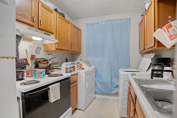 $450,000 | 185 Oak Street, Clarksville, TN 37042