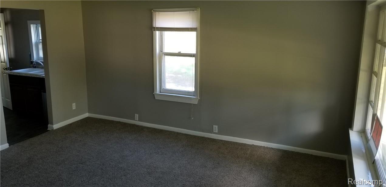 415 East Road Holly, MI 48442 - Photo 5 of 15 20181013_114020.jpg
