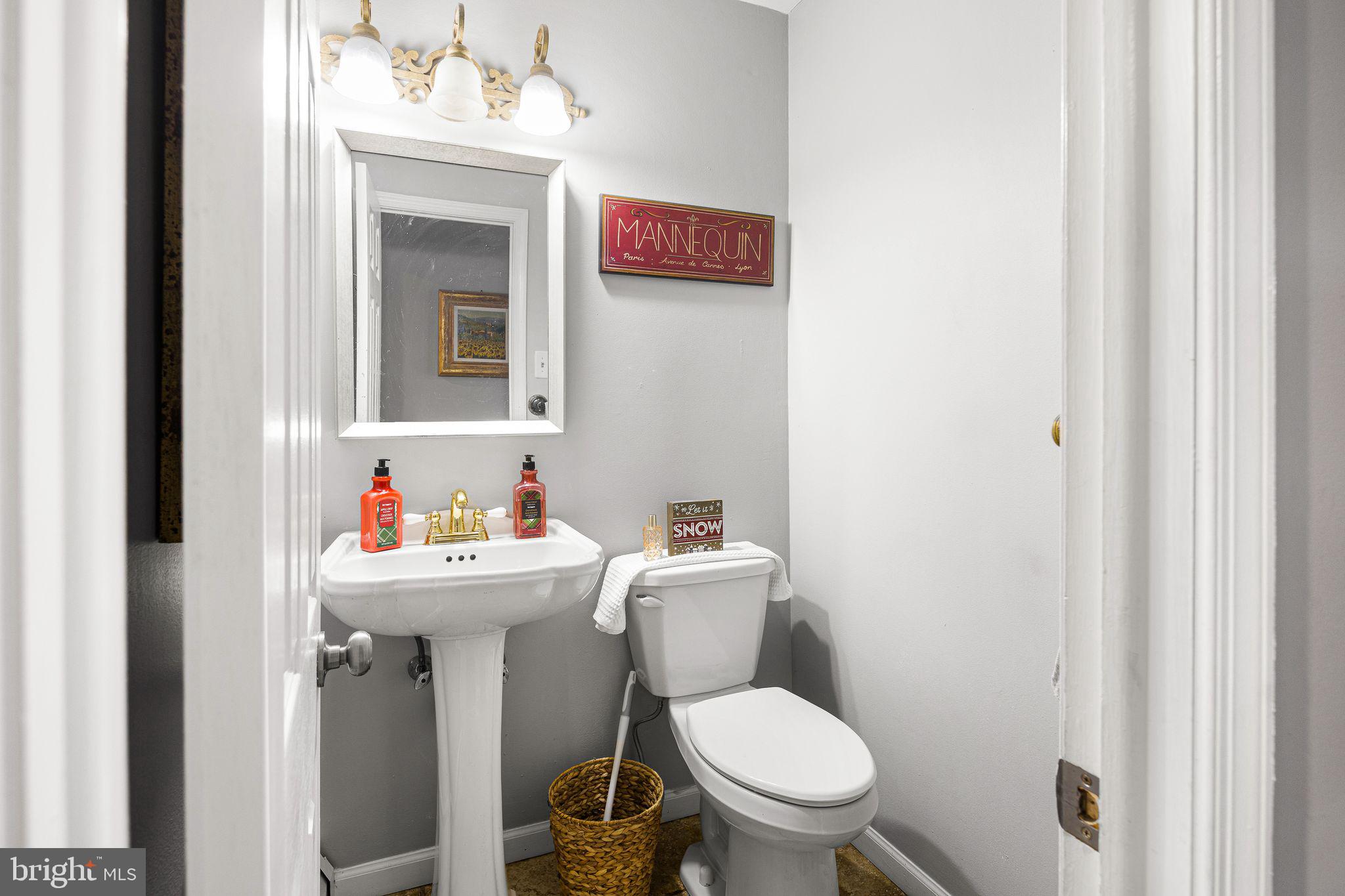 306 South Providence Road Wallingford, PA 19086 - Photo 9 of 34