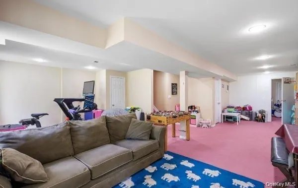 $3,800 | 5 Case Court, Monroe, NY 10950