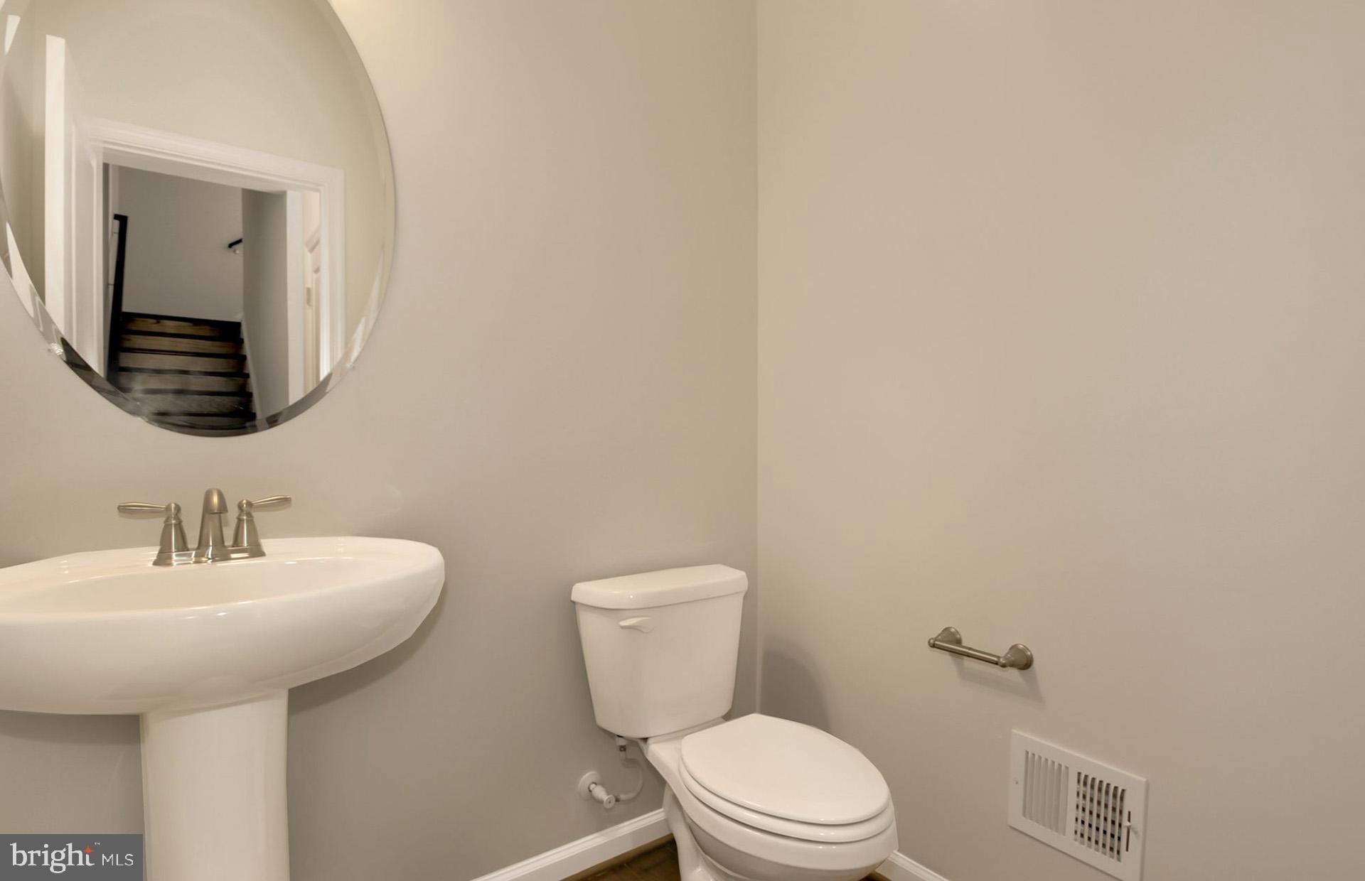 3446 Watershed Boulevard Laurel, MD 20724 - Photo 10 of 28 Main Level Powder Room