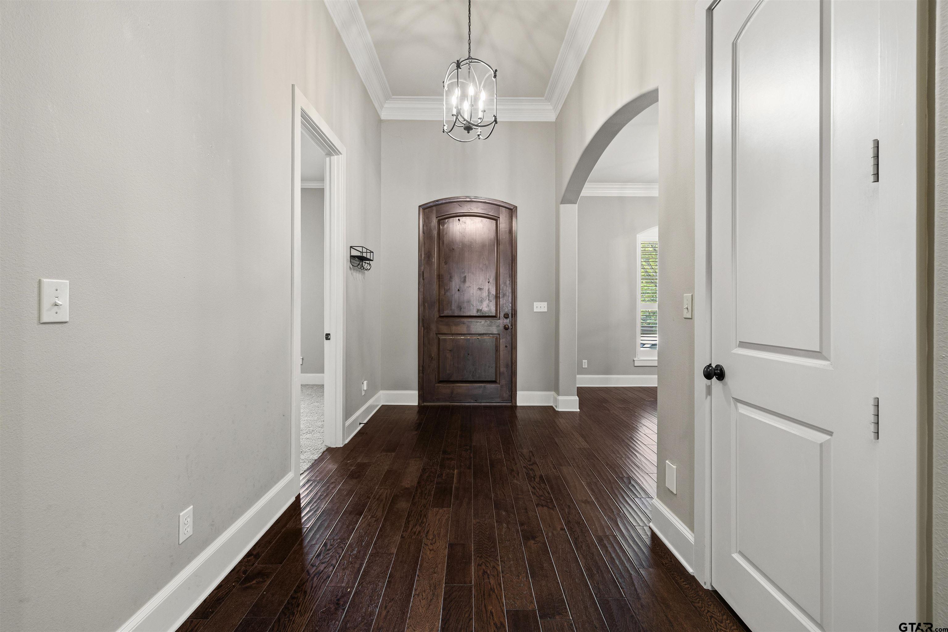 6446 Rochester Way Tyler, TX 75703 - Photo 2 of 33