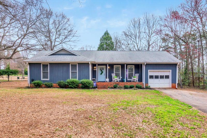 739 State Rd S-42-9707 Roebuck, SC 29376 - Photo 1 of 26