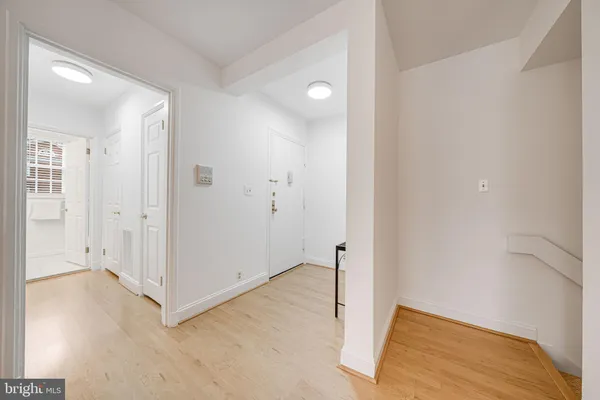 $3,700 | 3701 39th Street Northwest, Unit A181, Washington, DC 20016