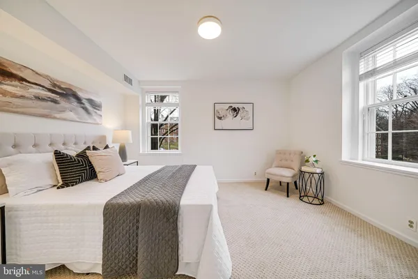 $3,700 | 3701 39th Street Northwest, Unit A181, Washington, DC 20016