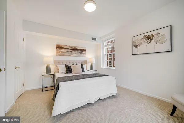 $3,700 | 3701 39th Street Northwest, Unit A181, Washington, DC 20016