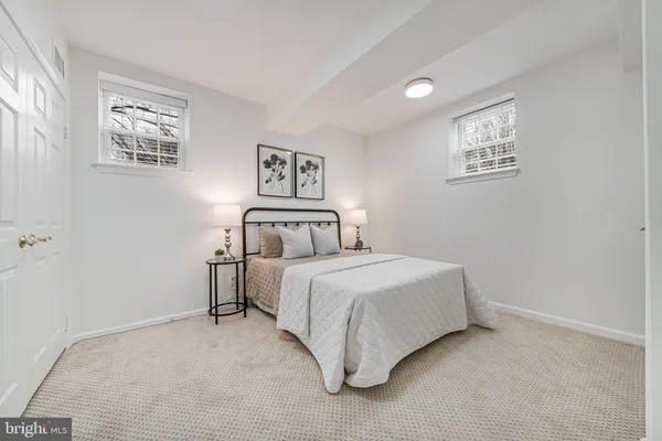 $3,700 | 3701 39th Street Northwest, Unit A181, Washington, DC 20016