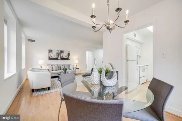 $3,700 | 3701 39th Street Northwest, Unit A181, Washington, DC 20016