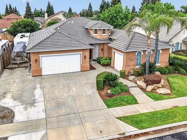 $630,000 | 2927 Browning Avenue, Clovis, CA 93611