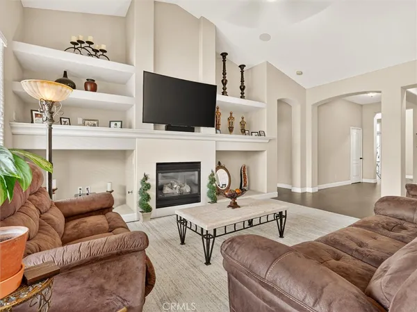 $630,000 | 2927 Browning Avenue, Clovis, CA 93611