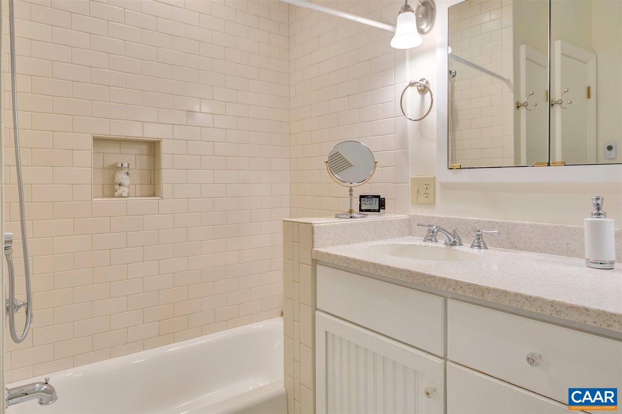 2015 Spottswood Road Charlottesville, VA 22903 - Photo 20 of 41 Gallery Image 20