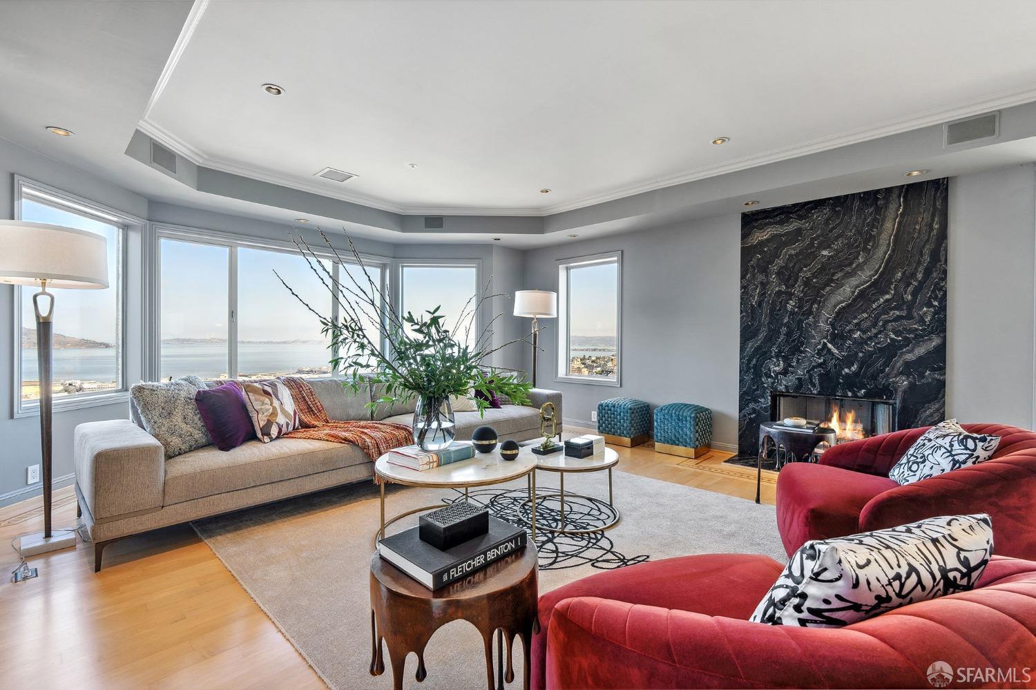 900 Green Street, Unit 600 San Francisco, CA 94133 - Photo 18 of 50 a living room with furniture and a large window