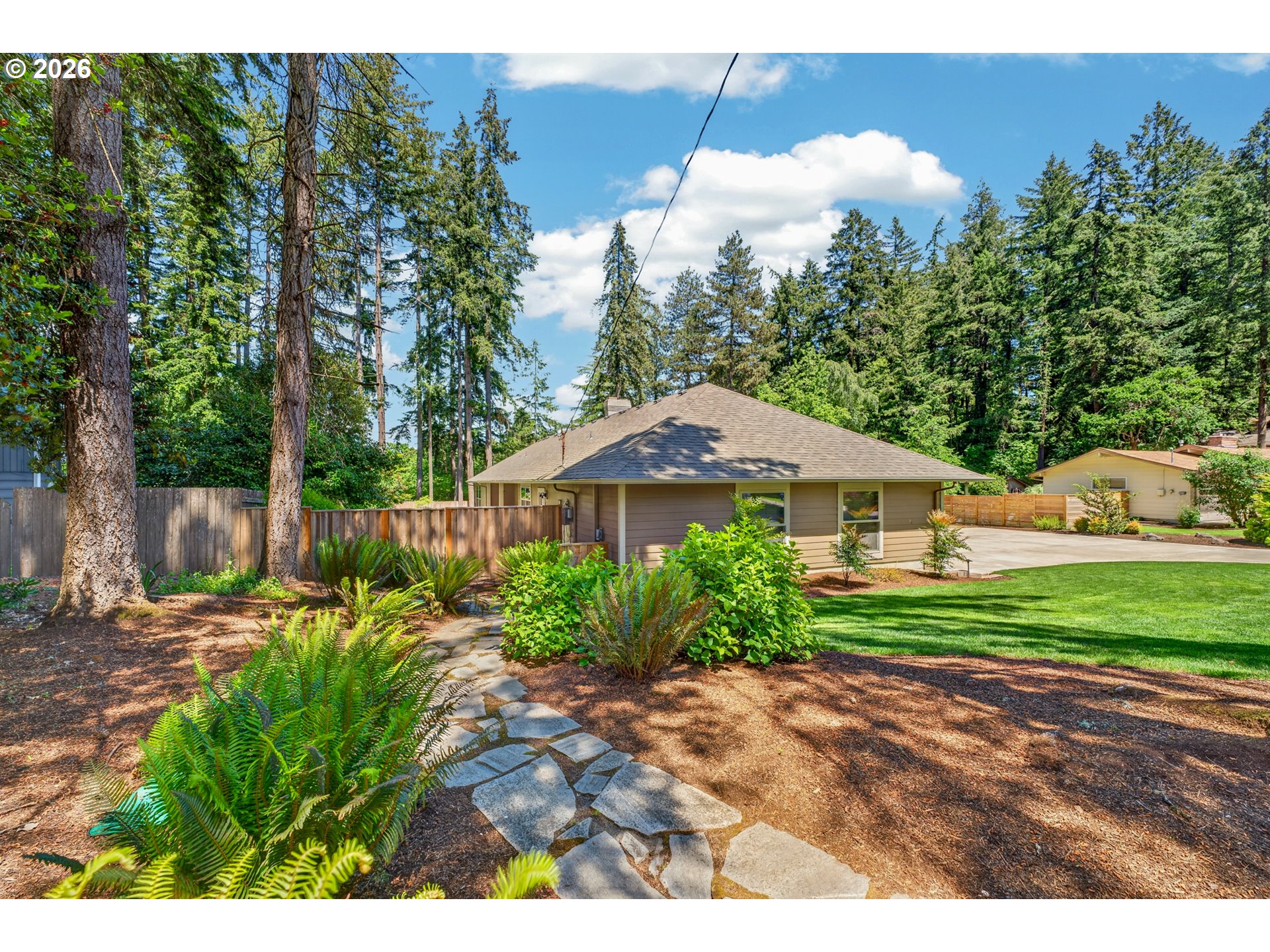 13795 Southwest Hargis Road Beaverton, OR 97008 - Photo 35 of 40