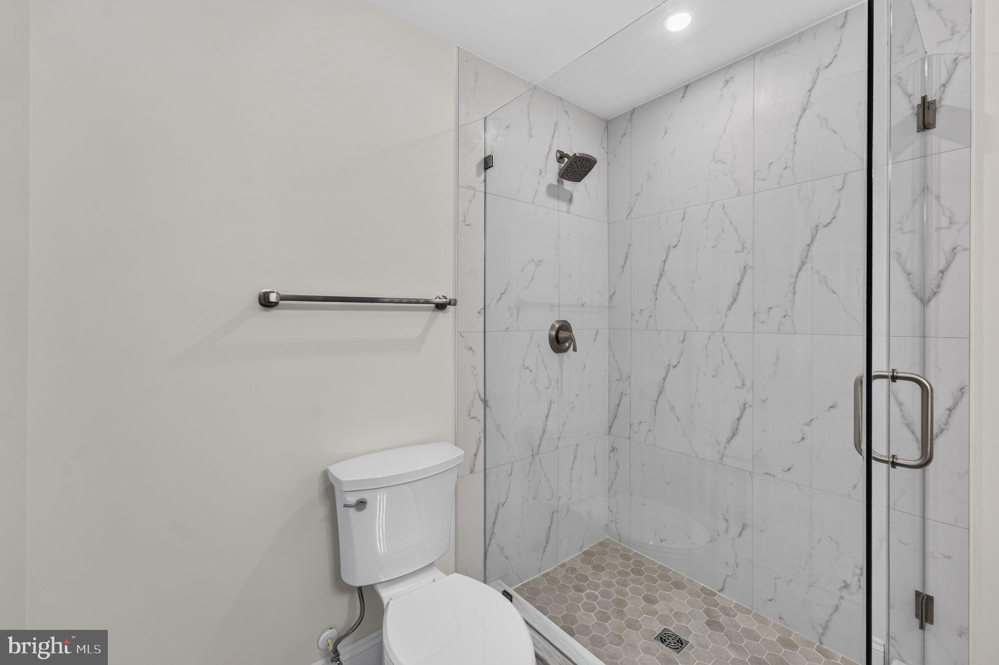 7122 Ivakota Road Clifton, VA 20124 - Photo 68 of 87 Lower Floor Bath