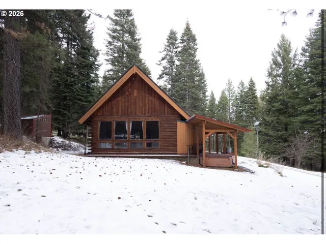 a view of a storage & utility room