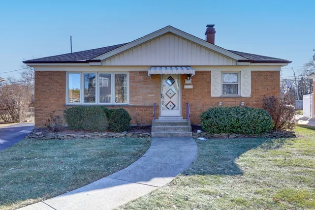 $369,900 | 11111 Shelley Street, Westchester, IL 60154