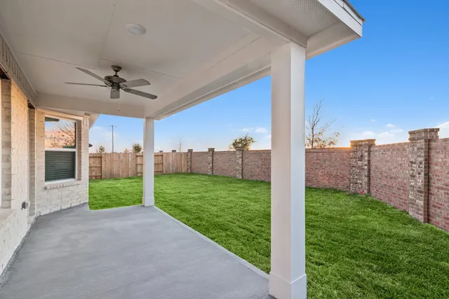 $362,990 | 3625 Moraine Lk Drive, Santa Fe, TX 77510