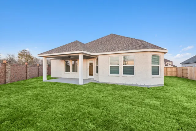 $362,990 | 3625 Moraine Lk Drive, Santa Fe, TX 77510