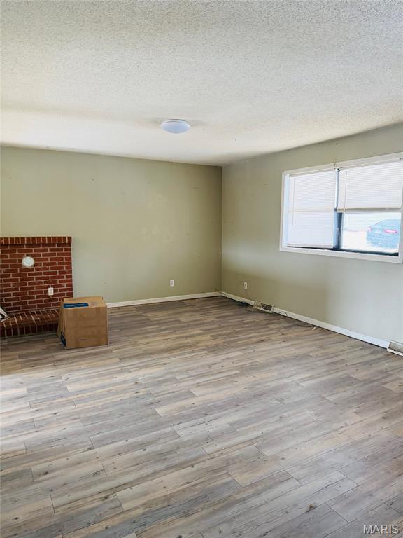 15025 Hackney Drive St. Robert, MO 65584 - Photo 3 of 32