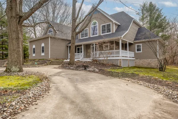 $1,400,000 | 3040 Dunes Valley Path, Stevensville, MI 49127