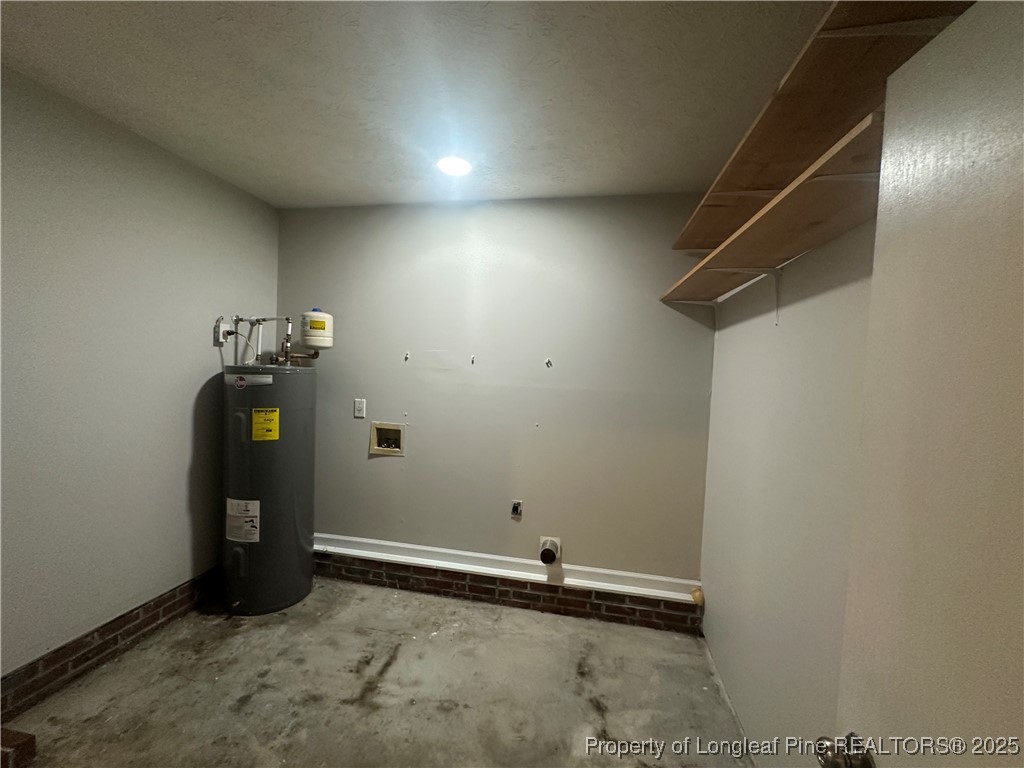 75 Tradewinds Drive Spring Lake, NC 28390 - Photo 22 of 26 a view of an empty room