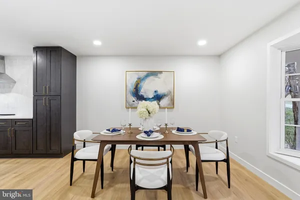 $975,000 | 7204 Joshua Tree Lane, Springfield, VA 22152