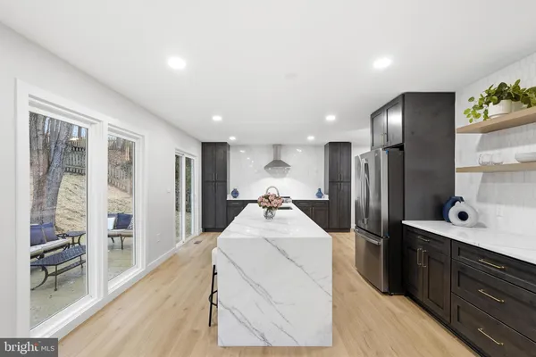 $975,000 | 7204 Joshua Tree Lane, Springfield, VA 22152