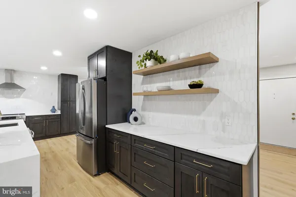 $975,000 | 7204 Joshua Tree Lane, Springfield, VA 22152