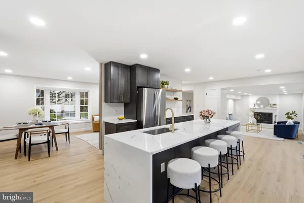 $975,000 | 7204 Joshua Tree Lane, Springfield, VA 22152