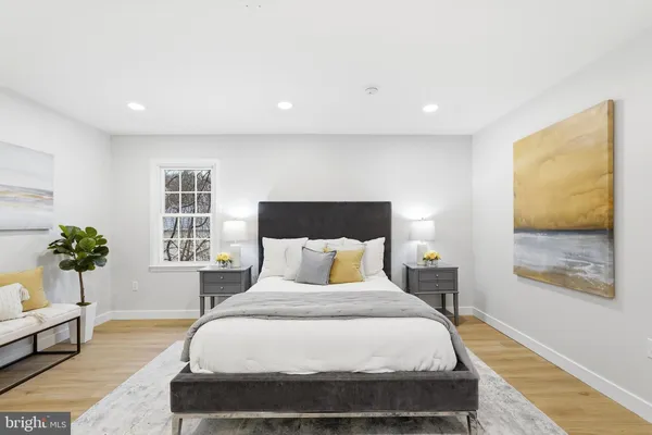 $975,000 | 7204 Joshua Tree Lane, Springfield, VA 22152