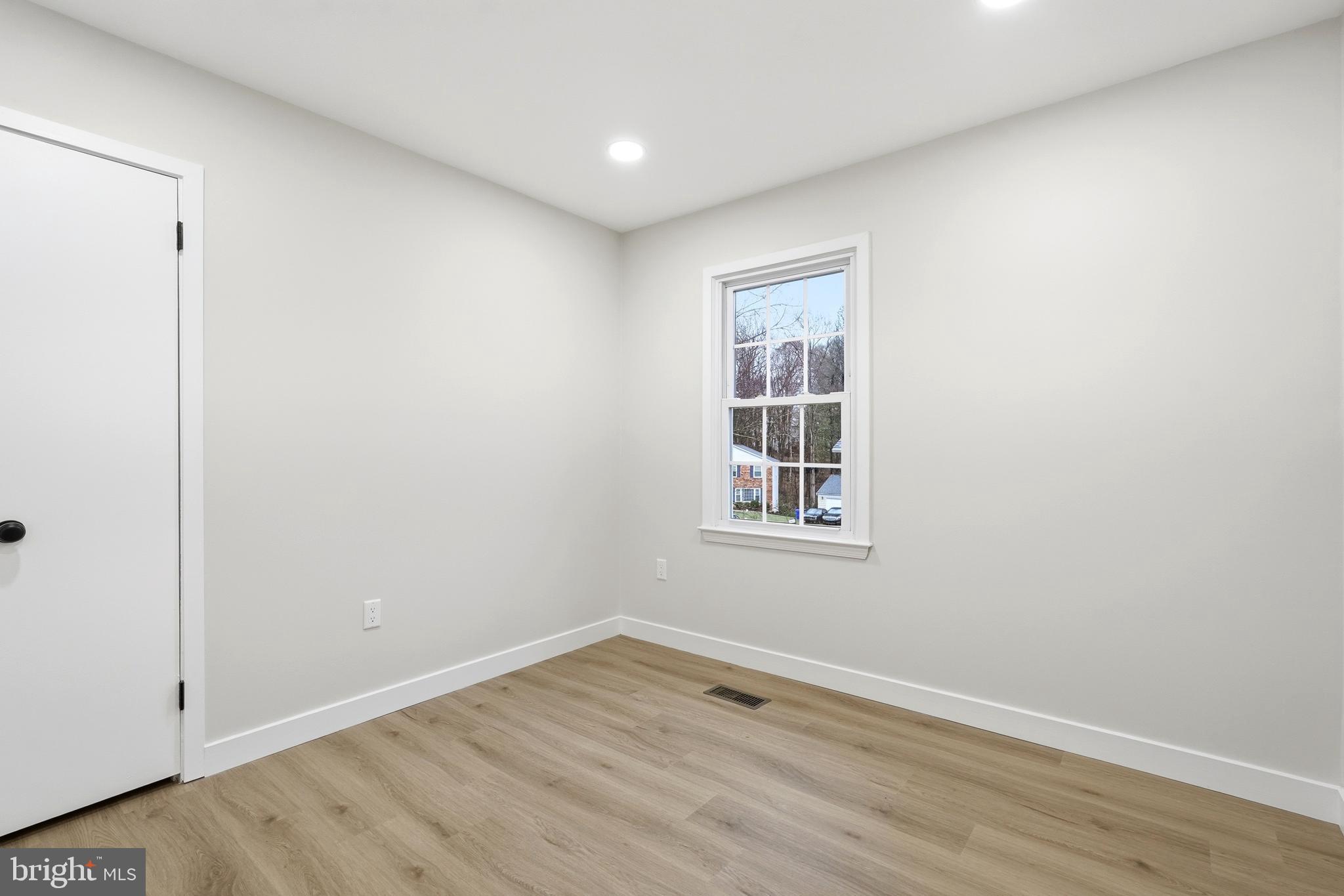 7204 Joshua Tree Lane Springfield, VA 22152 - Photo 37 of 66 Gallery Image 37