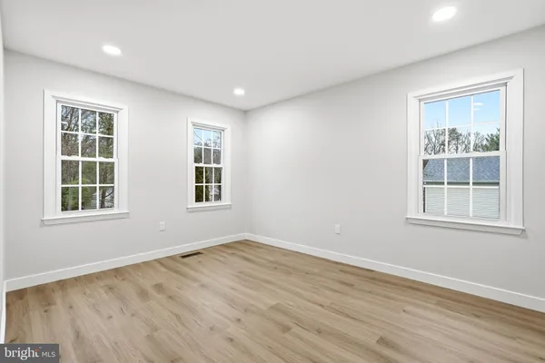 $975,000 | 7204 Joshua Tree Lane, Springfield, VA 22152