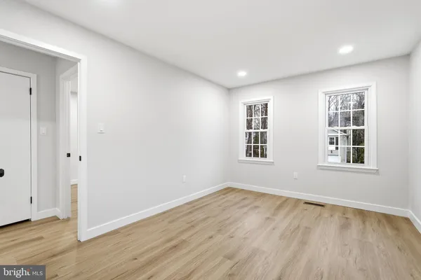 $975,000 | 7204 Joshua Tree Lane, Springfield, VA 22152