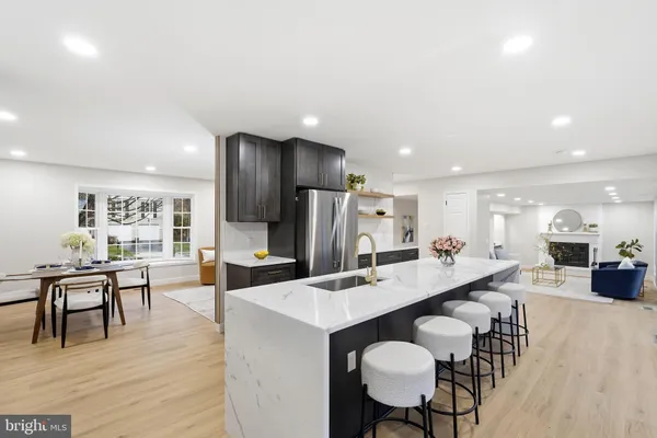 $975,000 | 7204 Joshua Tree Lane, Springfield, VA 22152