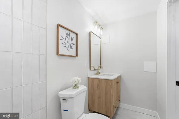 $975,000 | 7204 Joshua Tree Lane, Springfield, VA 22152