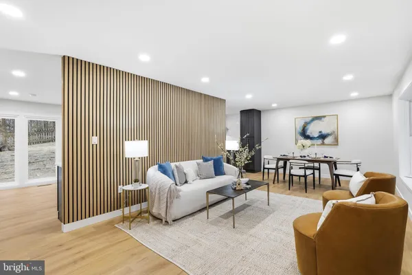 $975,000 | 7204 Joshua Tree Lane, Springfield, VA 22152