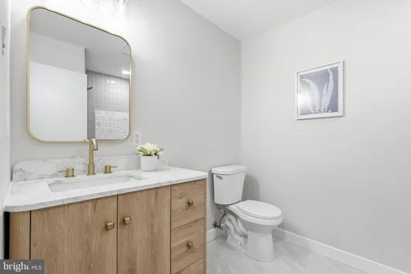 $975,000 | 7204 Joshua Tree Lane, Springfield, VA 22152