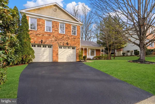 $975,000 | 7204 Joshua Tree Lane, Springfield, VA 22152