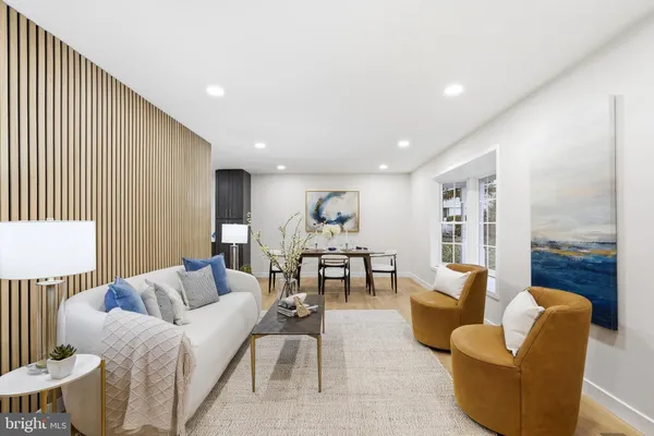 $975,000 | 7204 Joshua Tree Lane, Springfield, VA 22152