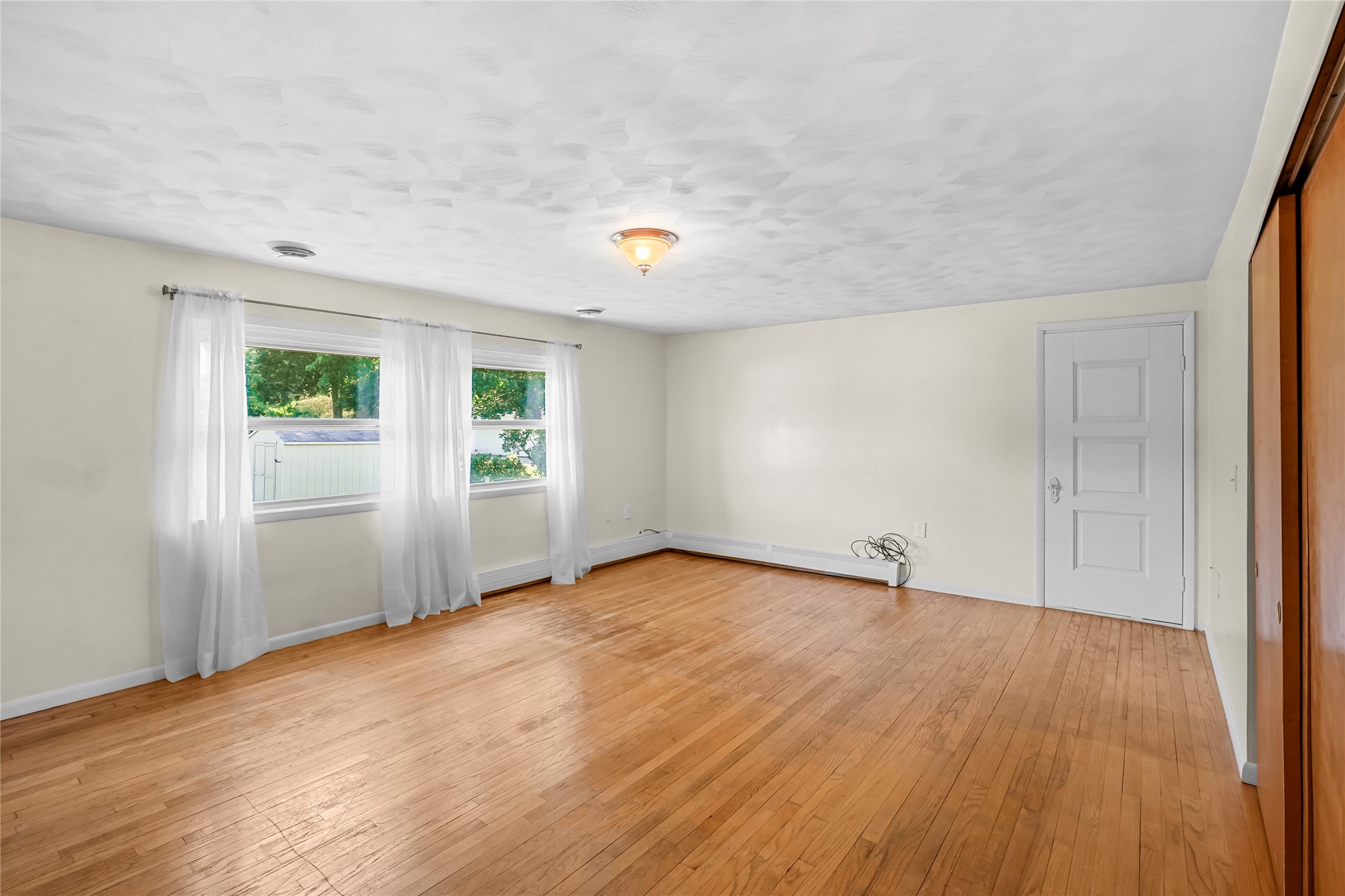 3533 Ridge Parkway Erie, PA 16510 - Photo 24 of 39 Master Bedroom