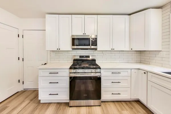 $649,000 | 1329 Neskola Court, Naperville, IL 60564