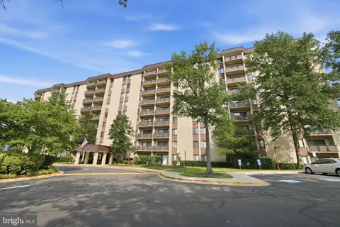 $225,000 | 3101 South Manchester Street, Unit 904, Falls Church, VA 22044