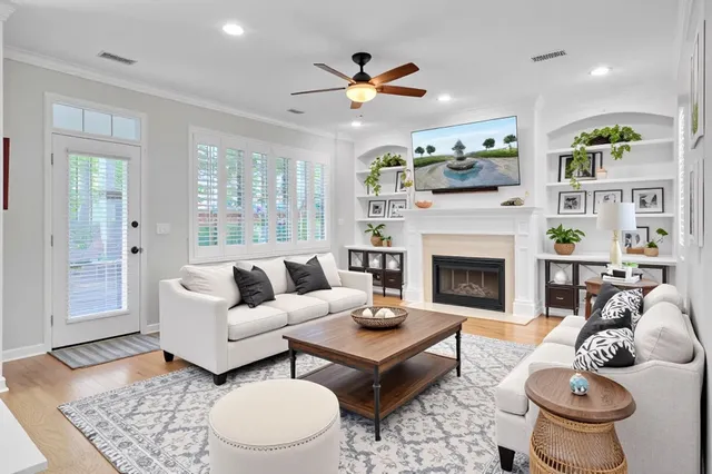 $850,000 | 2116 Tall Grass Circle, Mount Pleasant, SC 29466