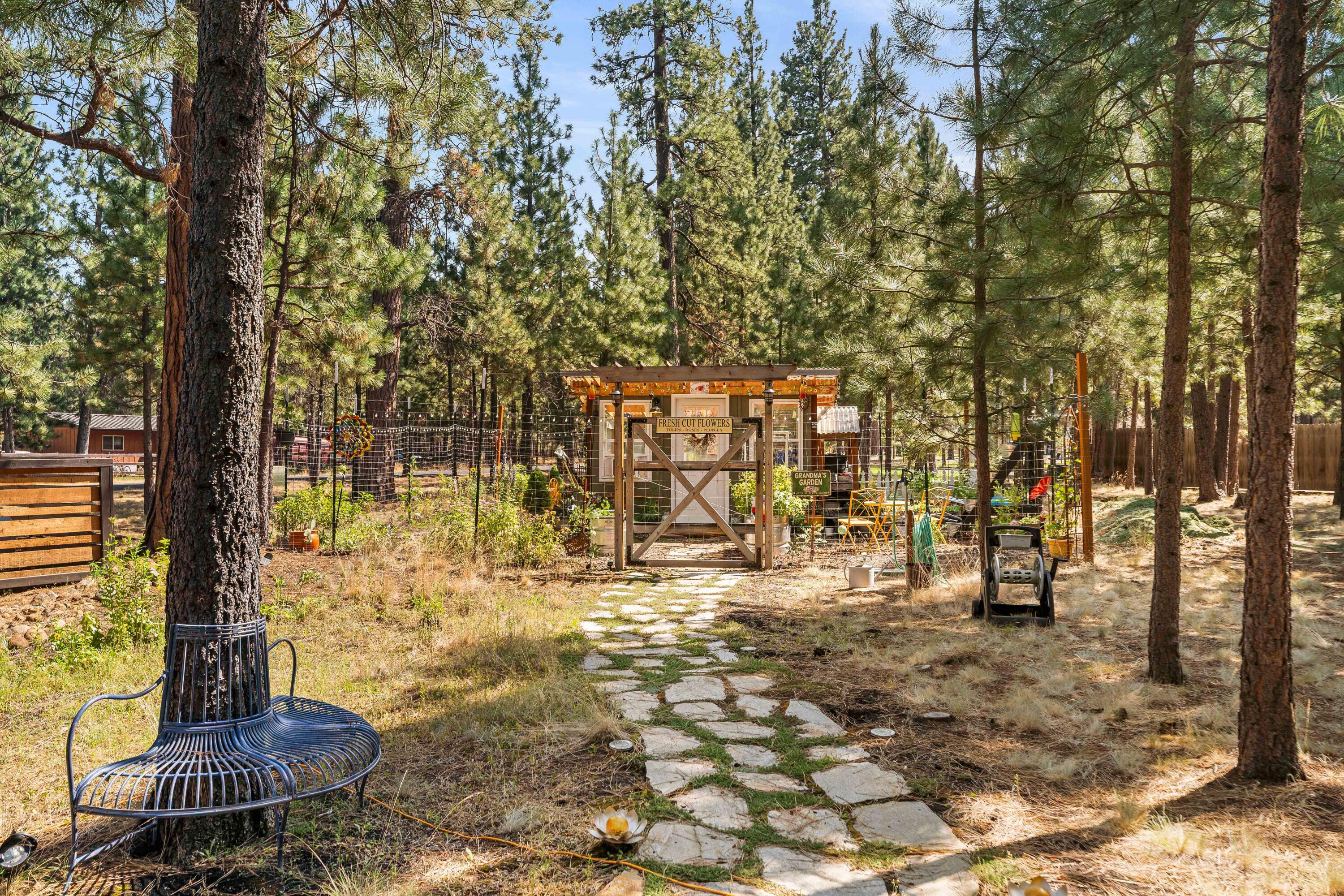 14597 Bluegrass Loop Sisters, OR 97759 - Photo 45 of 62 Gallery Image 45