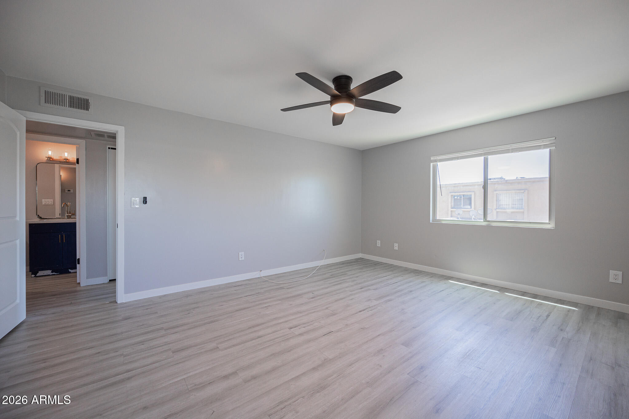 4403 East Riverside Street Phoenix, AZ 85040 - Photo 11 of 19
