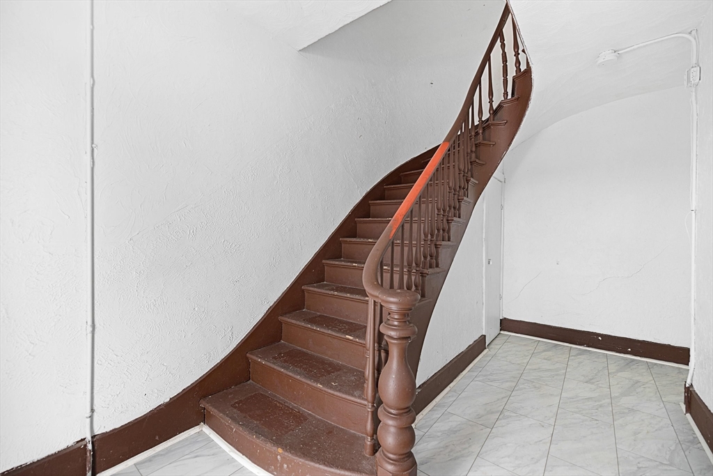 1 Ely Street Worcester, MA 01610 - Photo 4 of 25 a view of entryway and gallery