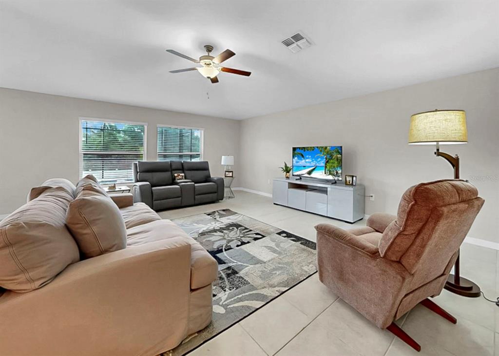 16568 Delia Street Wimauma, FL 33598 - Photo 9 of 54