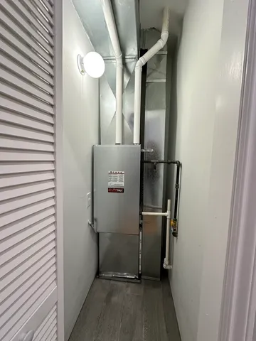 $1,800 | 2002 West 21st Place, Unit GDN, Chicago, IL 60608